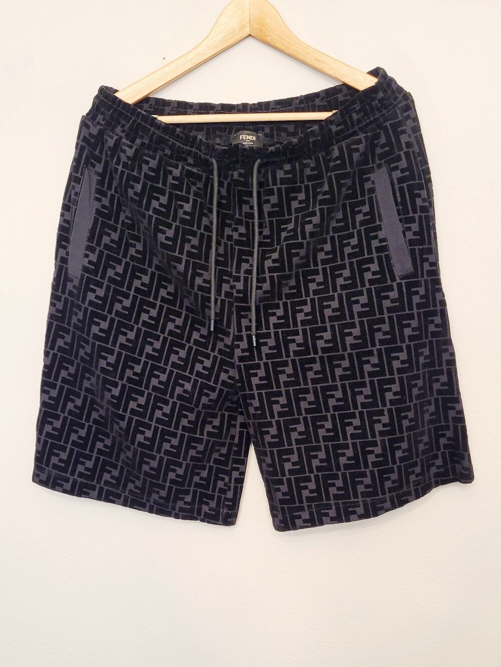 🇮🇹 Fendi Black FF 🖤 Velour FF Logo Athletic Shorts🩳